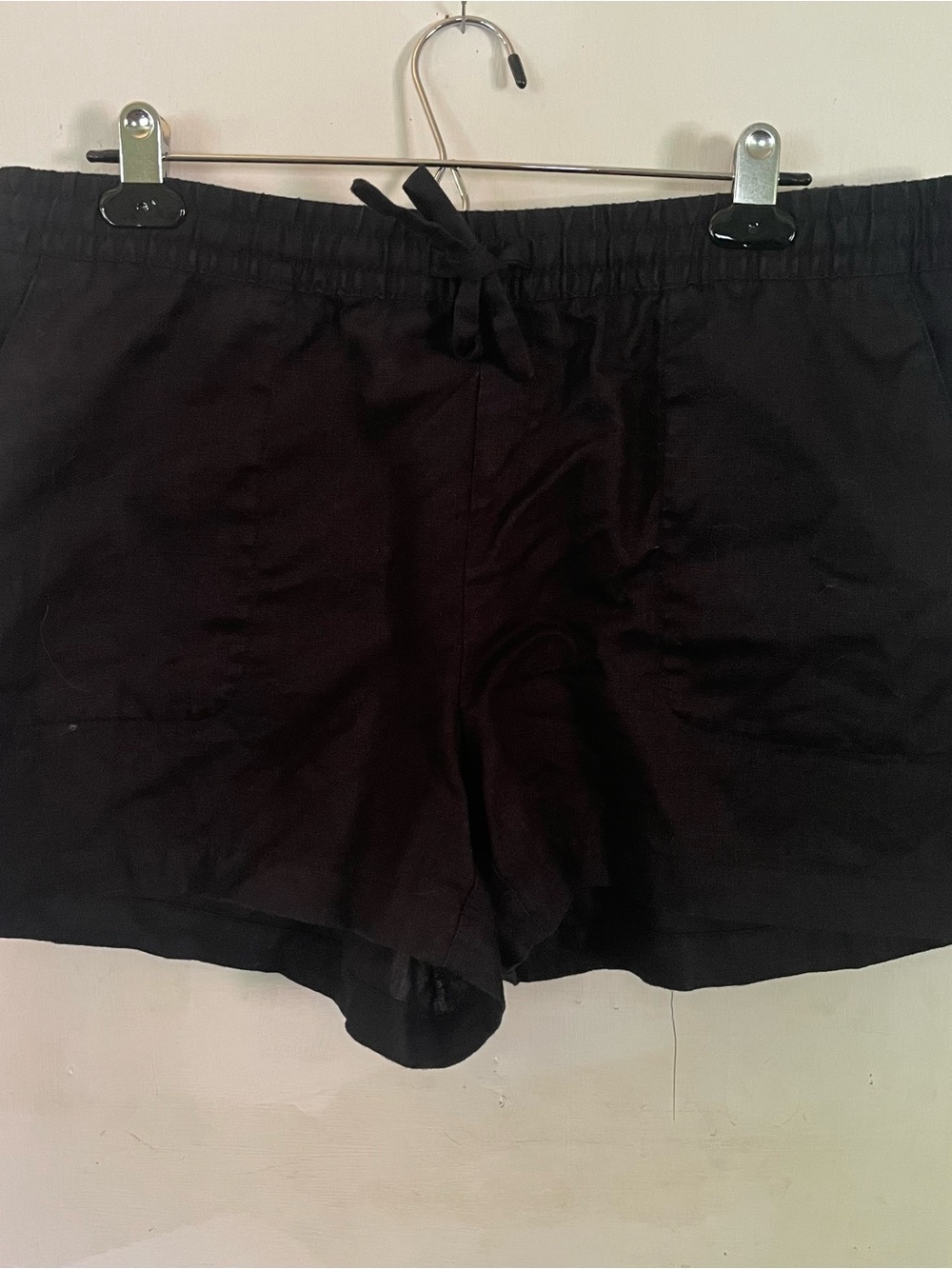 Garnet Hill Black Knit Waistband Shorts